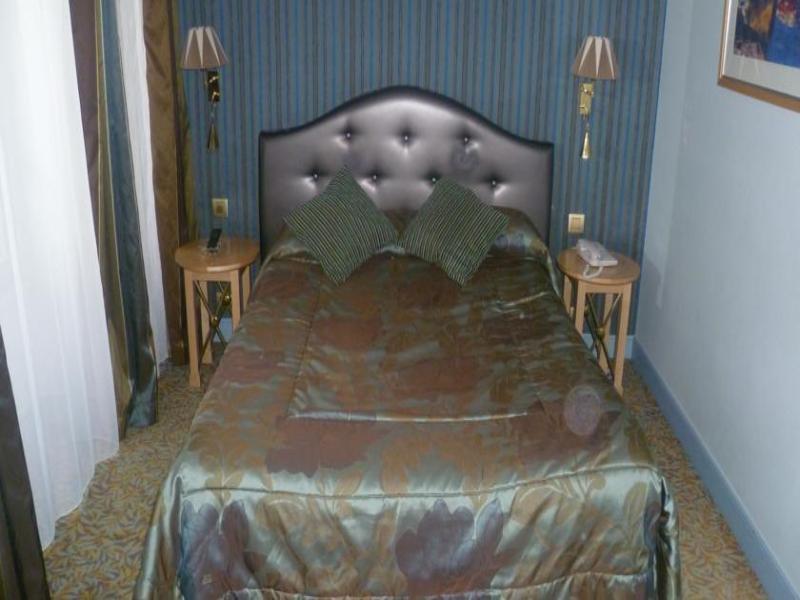 Hotel Saint Germain 3*