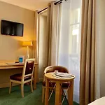 Saint Germain Hotel